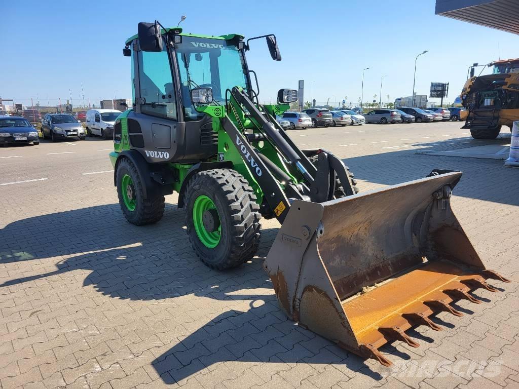 Volvo JL25H ELECTRIC Колесни товарачи