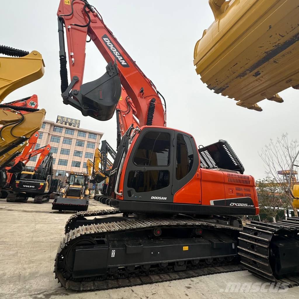 Doosan DX225LC-9C Верижен екскаватор