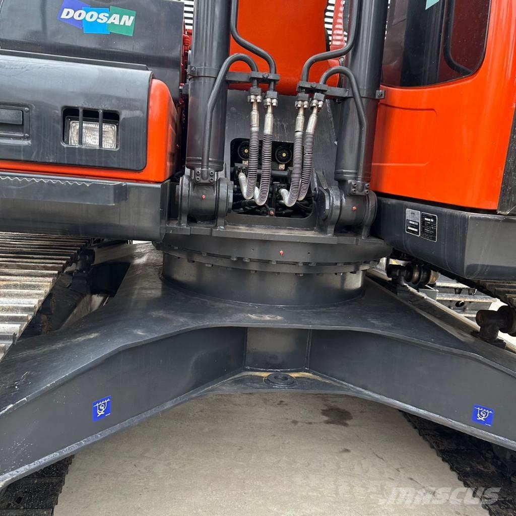Doosan DX225LC-9C Верижен екскаватор