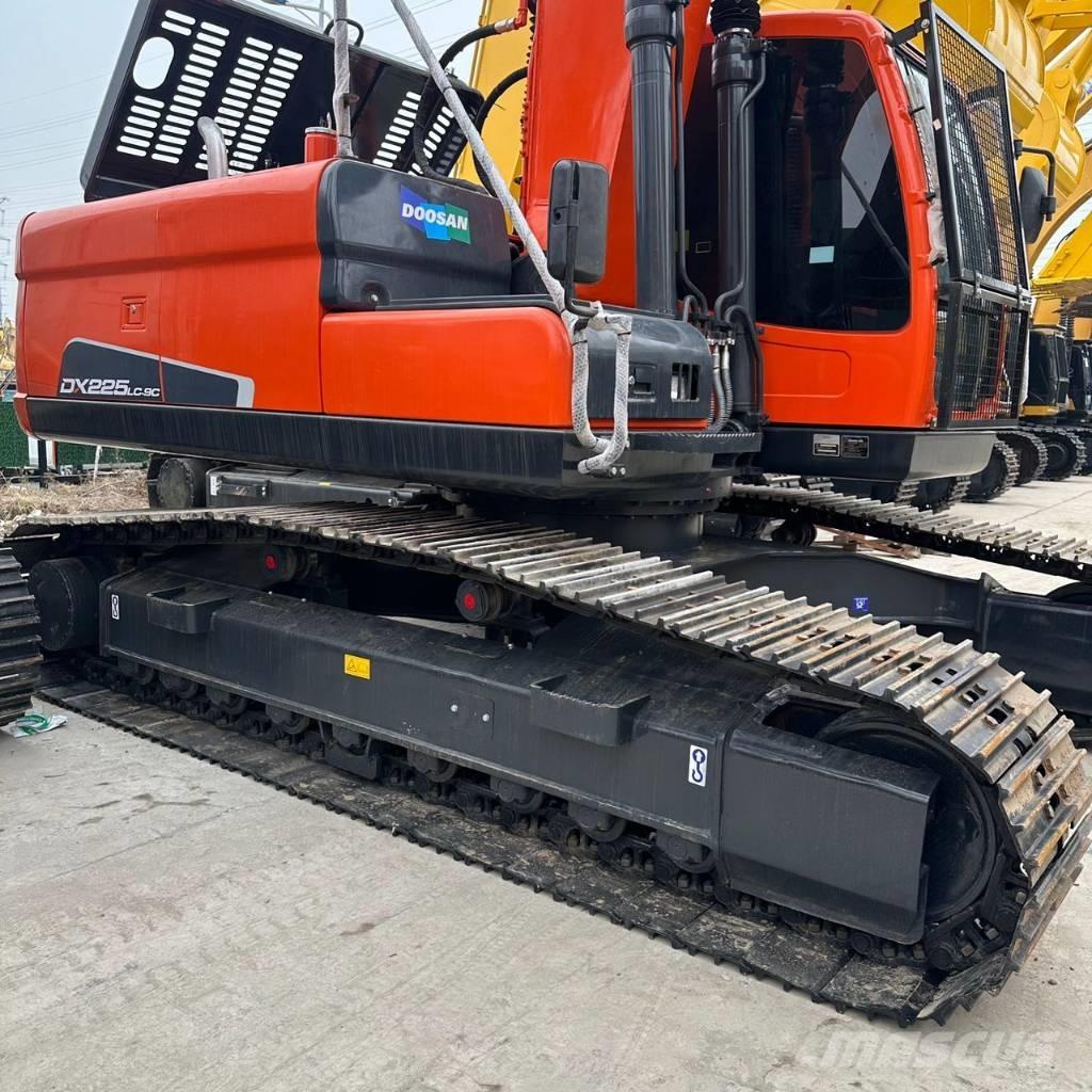 Doosan DX225LC-9C Верижен екскаватор