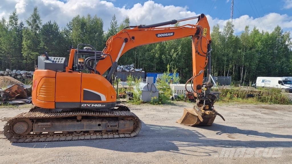 Doosan DX 140 LCR Верижен екскаватор