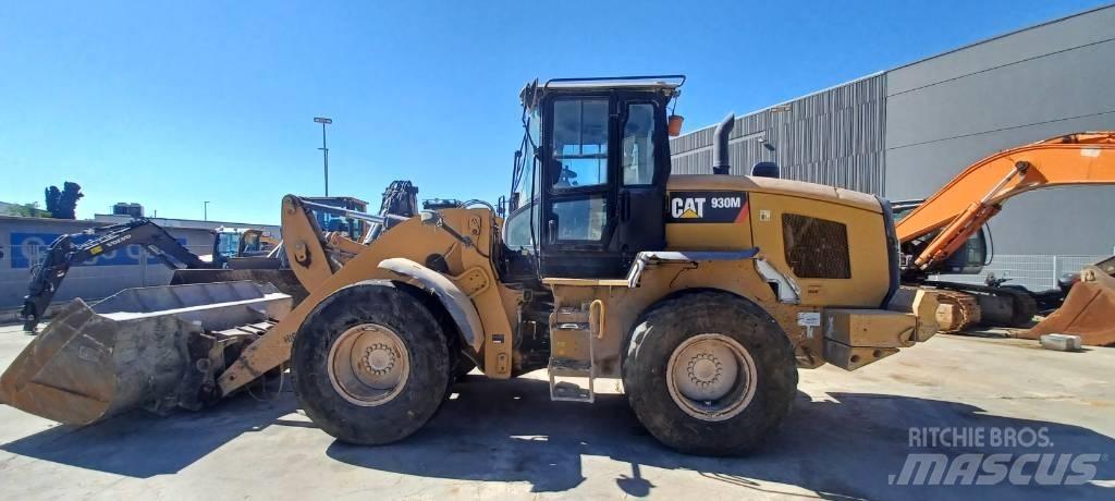 CAT 930 M Колесни товарачи