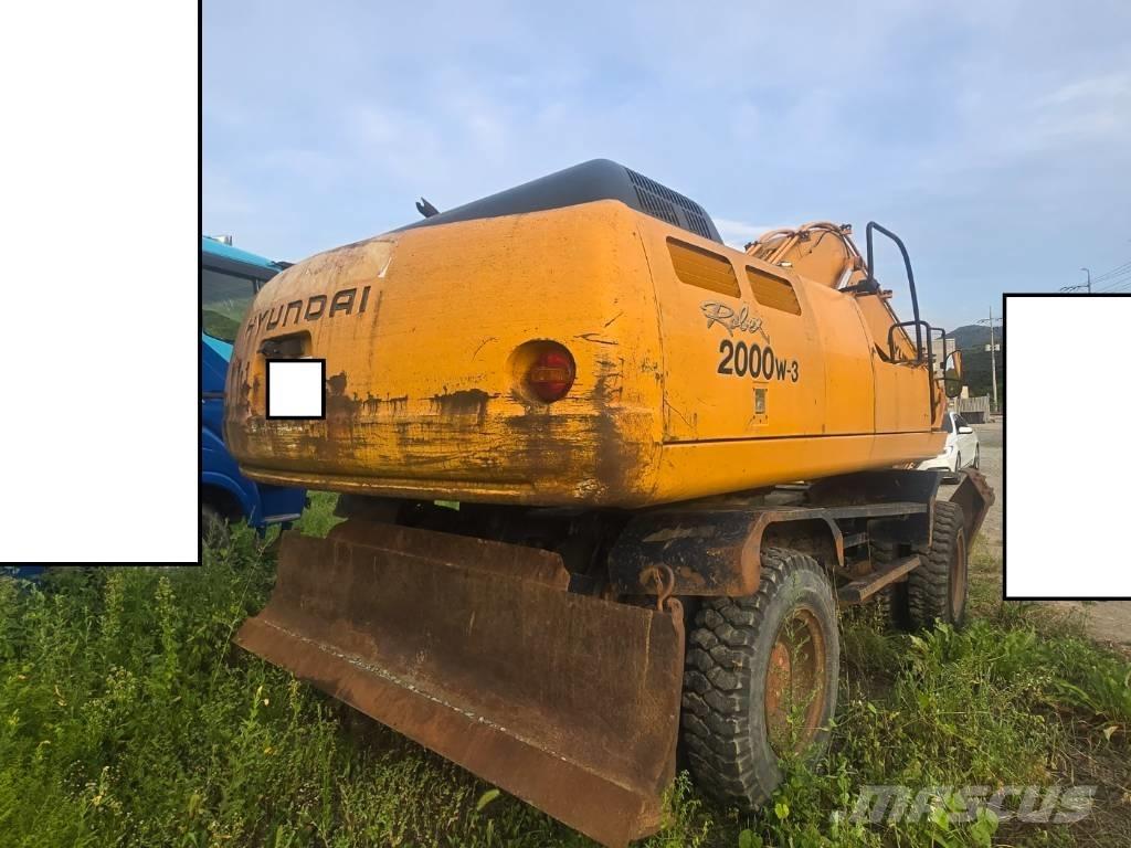 Hyundai Robex 2000W Колесни екскаватори