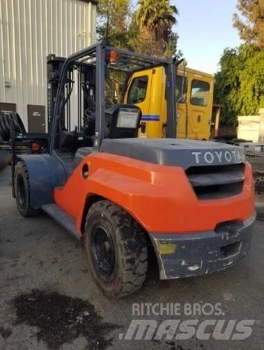 Toyota 8FD70U Дизелови камиони