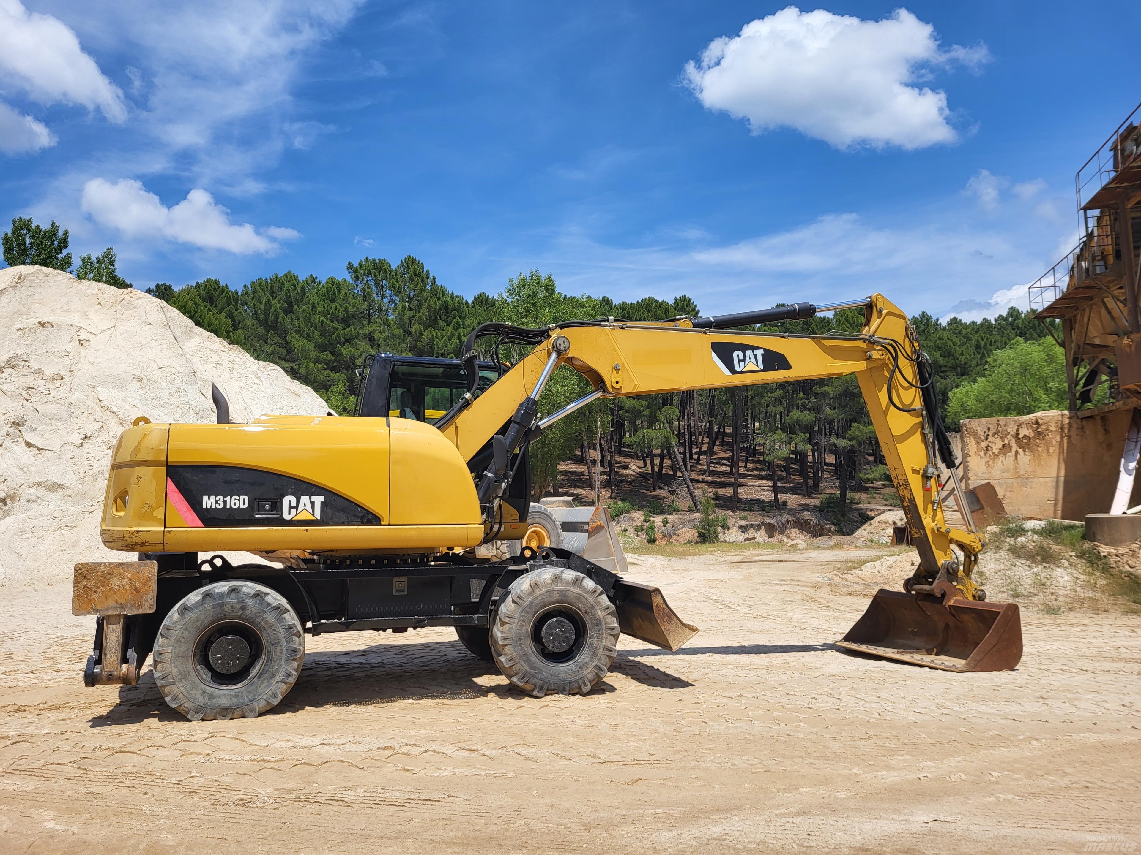 CAT 316d Колесни екскаватори
