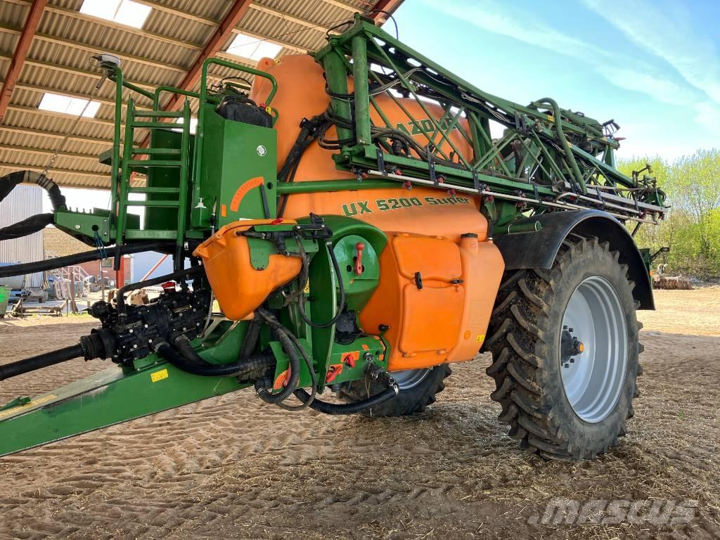 Amazone UX 5200 Прикачни пръскачки
