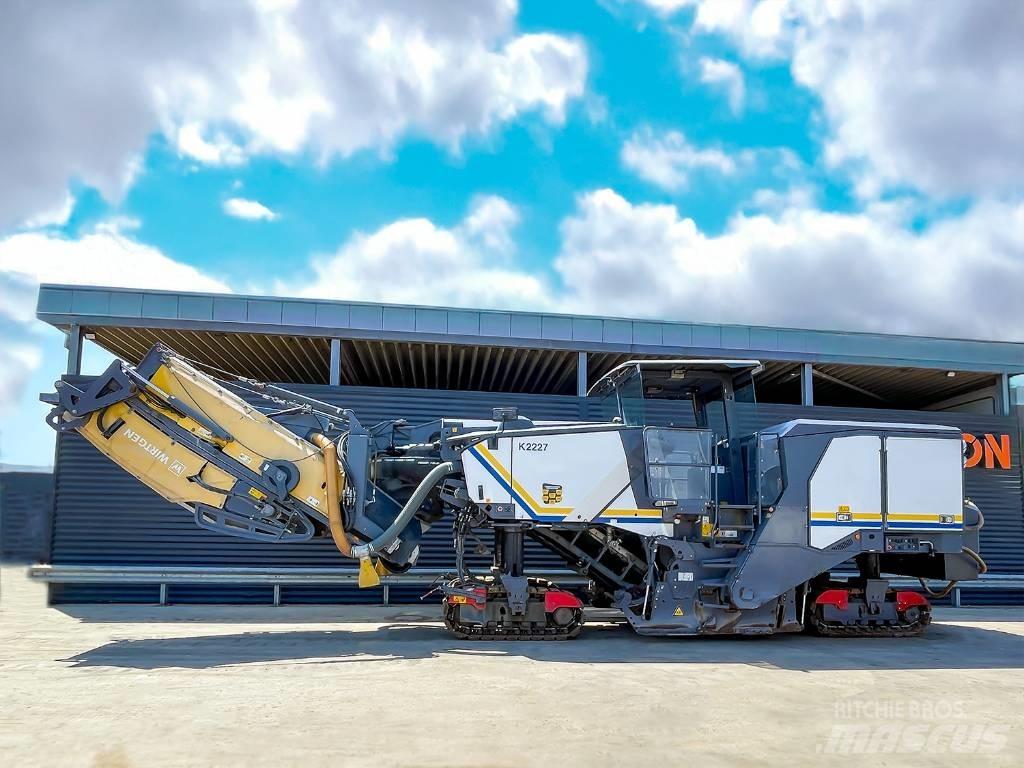 Wirtgen W 220 FI Машини за студено раздробяване на асфалт