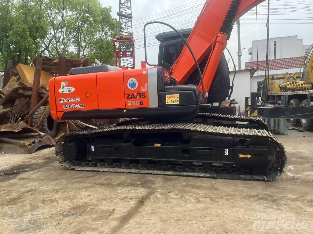 Hitachi 210LC Верижен екскаватор