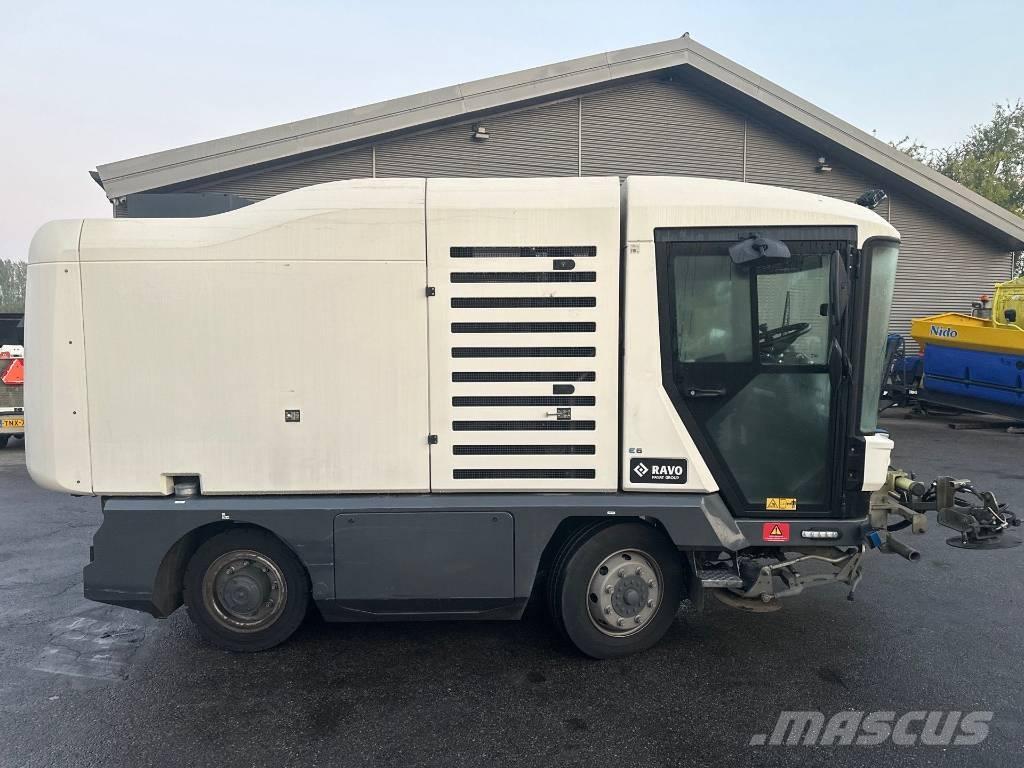 Ravo 540CD Автоматични метачки с четки