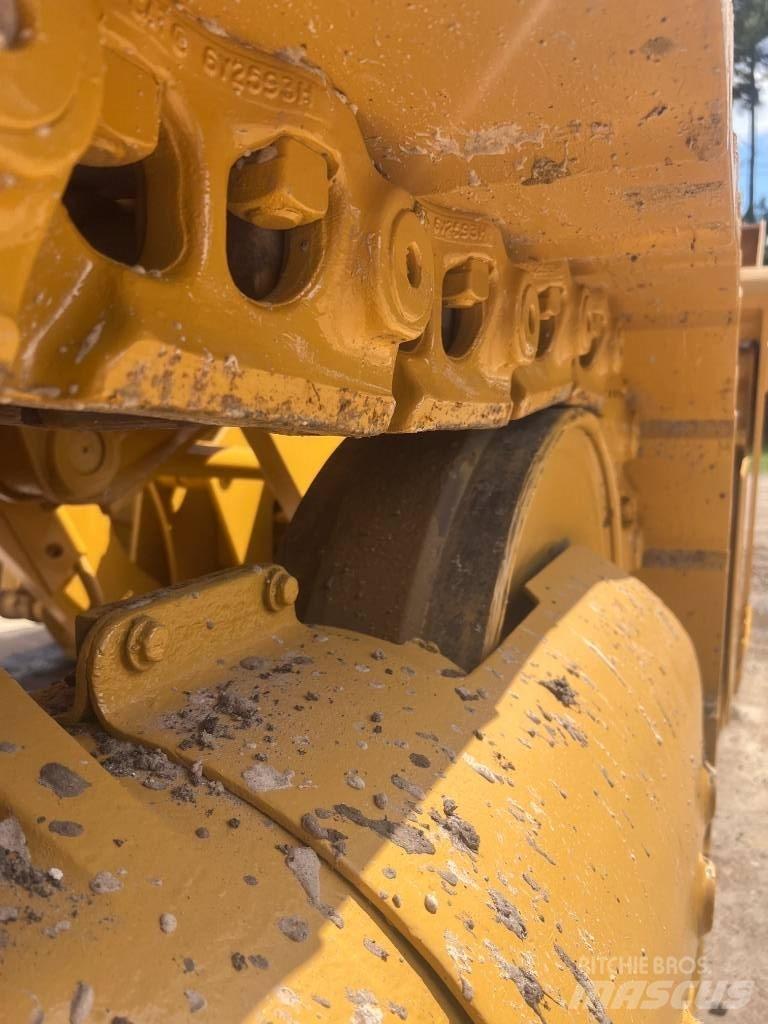 CAT 973 Верижен товарач