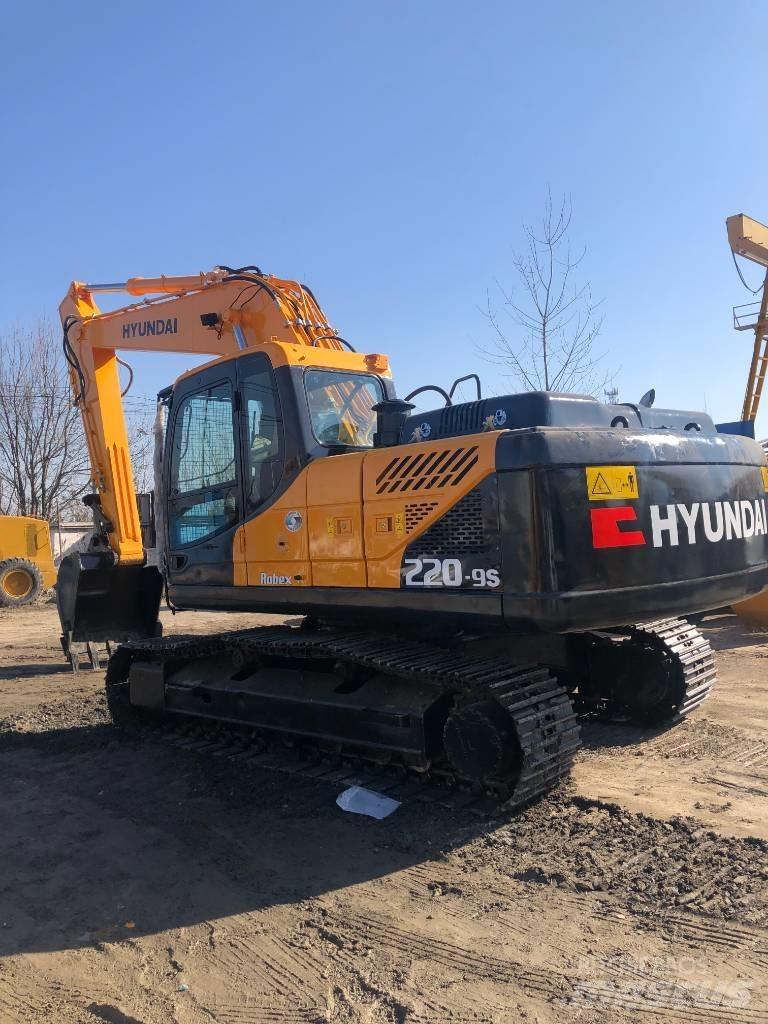 Hyundai 220-9s Верижен екскаватор