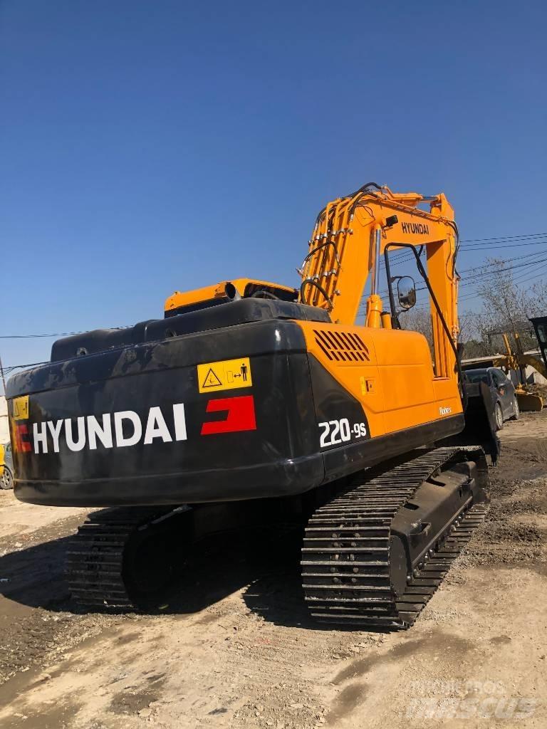 Hyundai 220-9s Верижен екскаватор