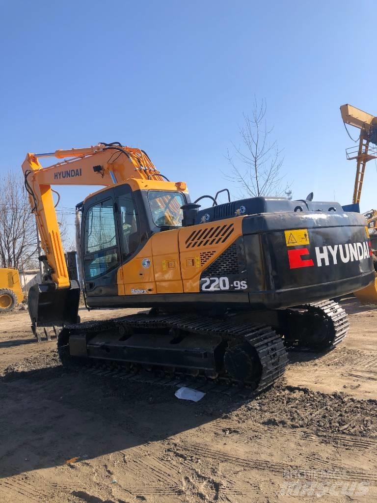 Hyundai 220-9s Верижен екскаватор