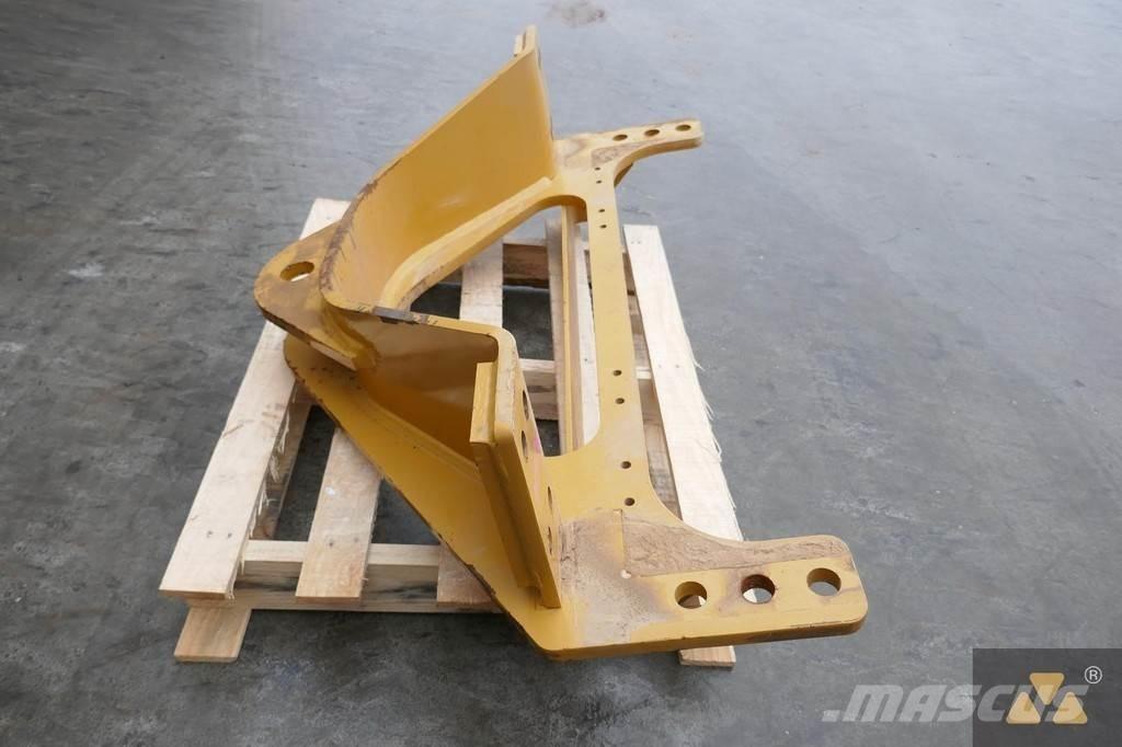 CAT 140M3 Drawbar Транспорт - Други