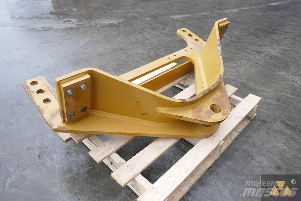 CAT 140M3 Drawbar Транспорт - Други