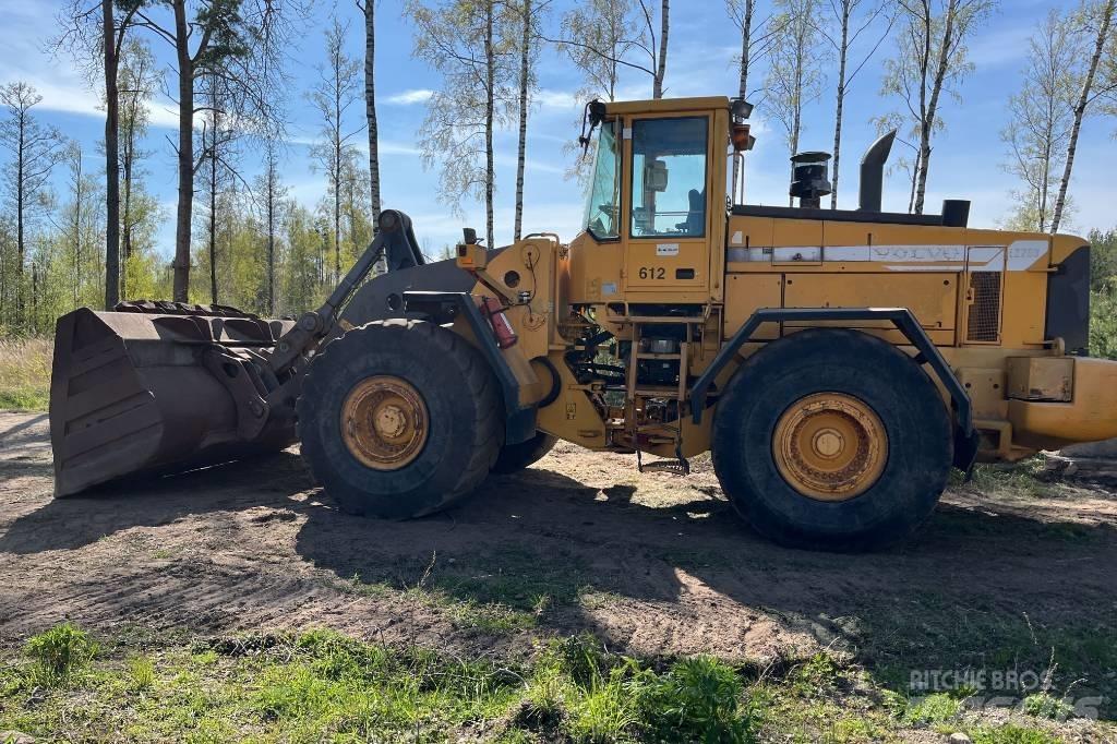 Volvo L 220 D Колесни товарачи