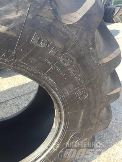 Goodyear 650/75R32 Гуми