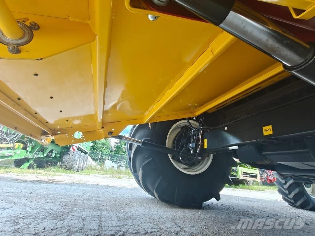 New Holland CX 6090 Комбайни