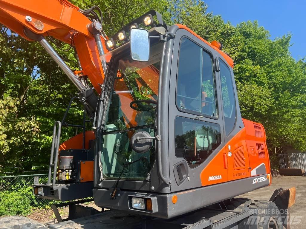 Doosan DX 165 W-5 Колесни екскаватори