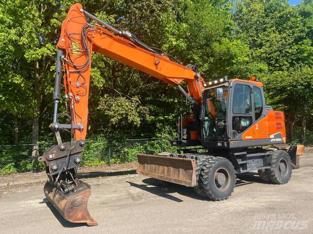 Doosan DX 165 W-5 Колесни екскаватори