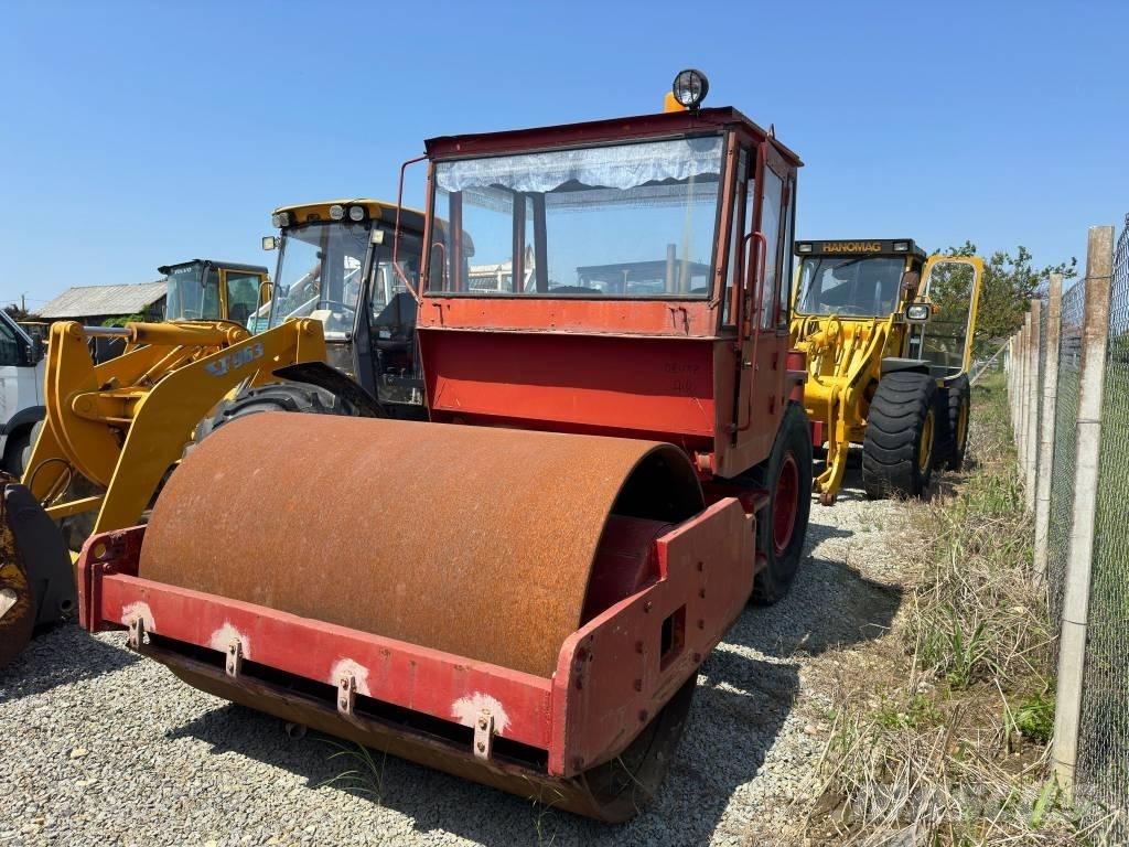 Hamm HW 2304 S Еднобарабанни ролки
