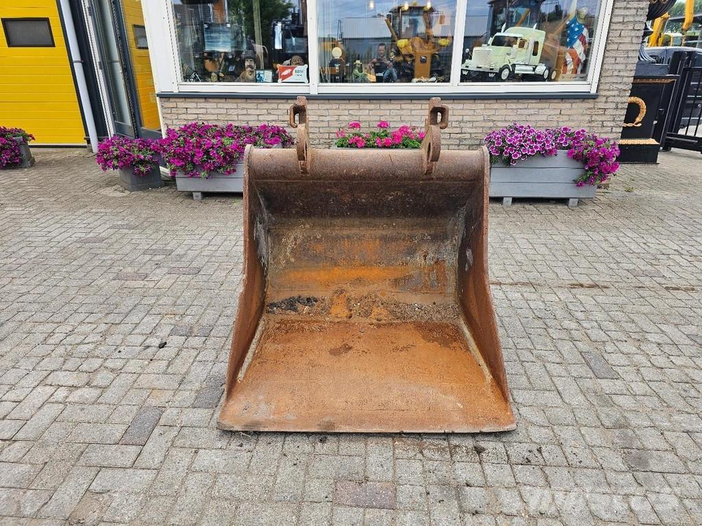  Onbekend Dieplepel Кофи