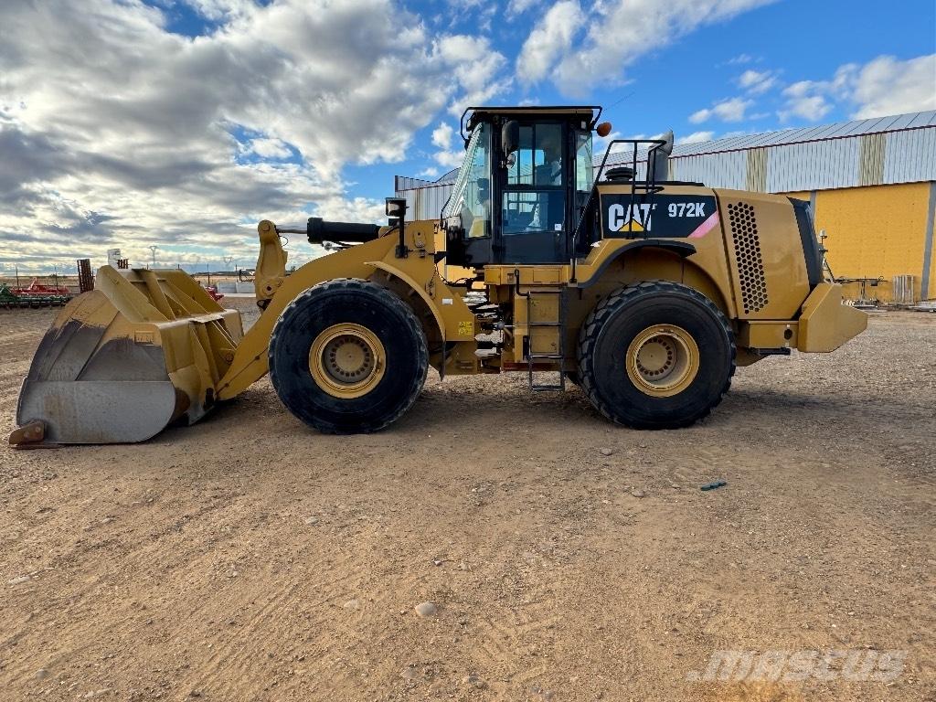 CAT 972 K Колесни товарачи