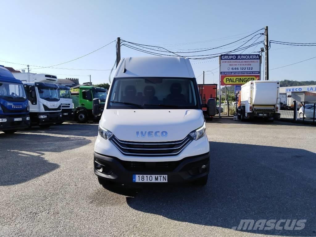 Iveco Daily 35 S12 Фургони
