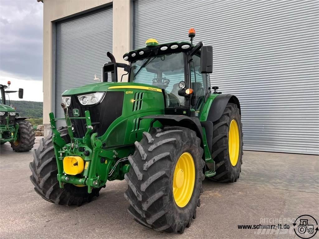 John Deere 6215R Трактори