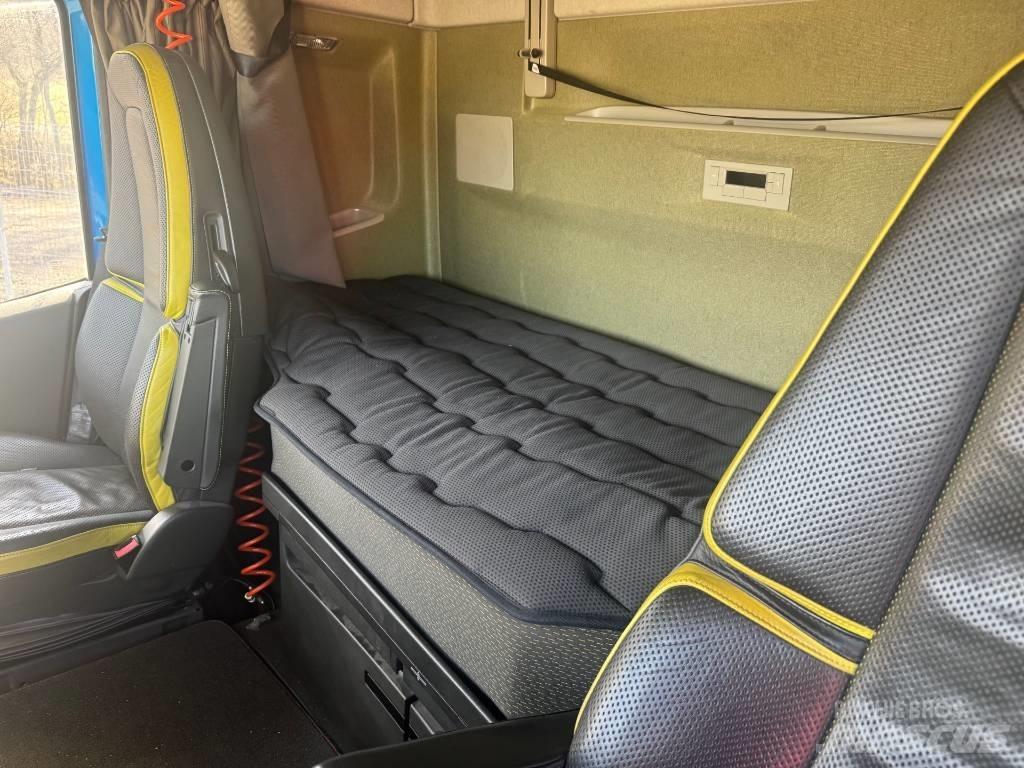 Volvo FH 750 Камиони за дървени стърготини
