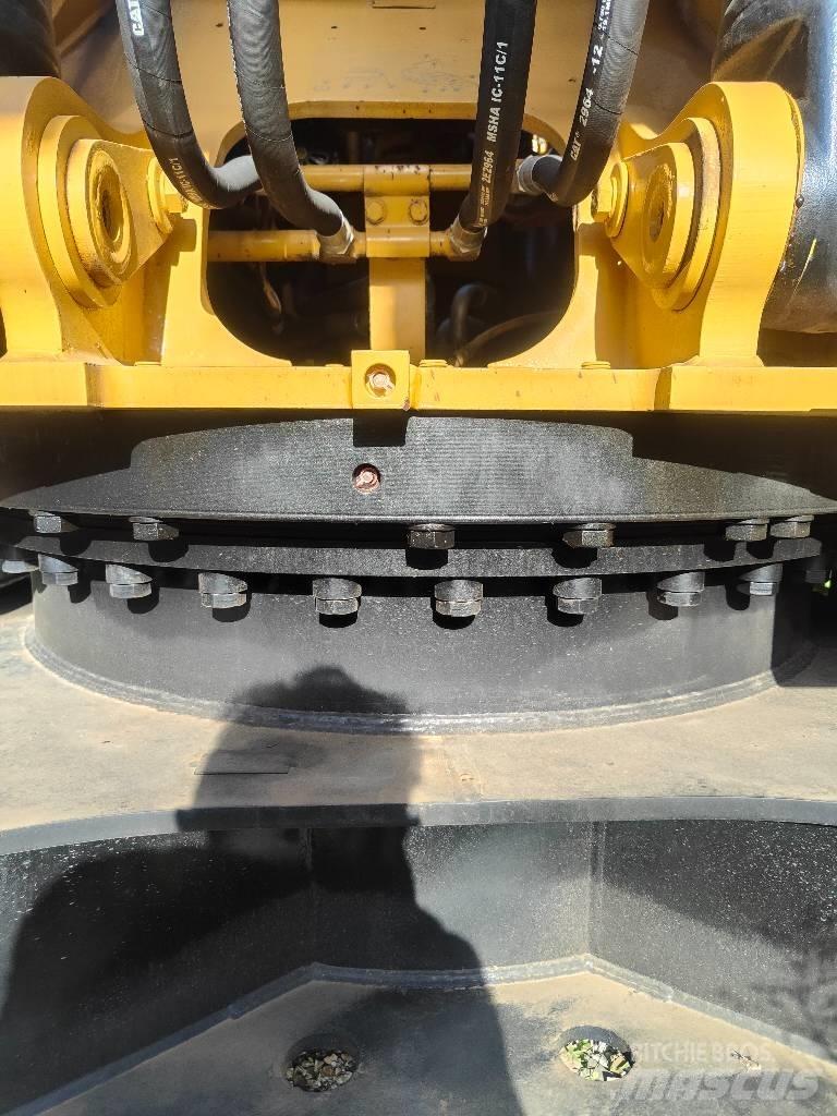 CAT 330 D Верижен екскаватор
