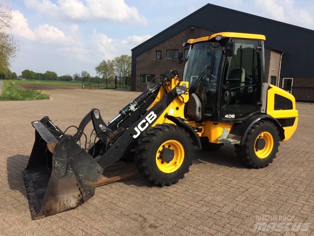 JCB 406 Колесни товарачи
