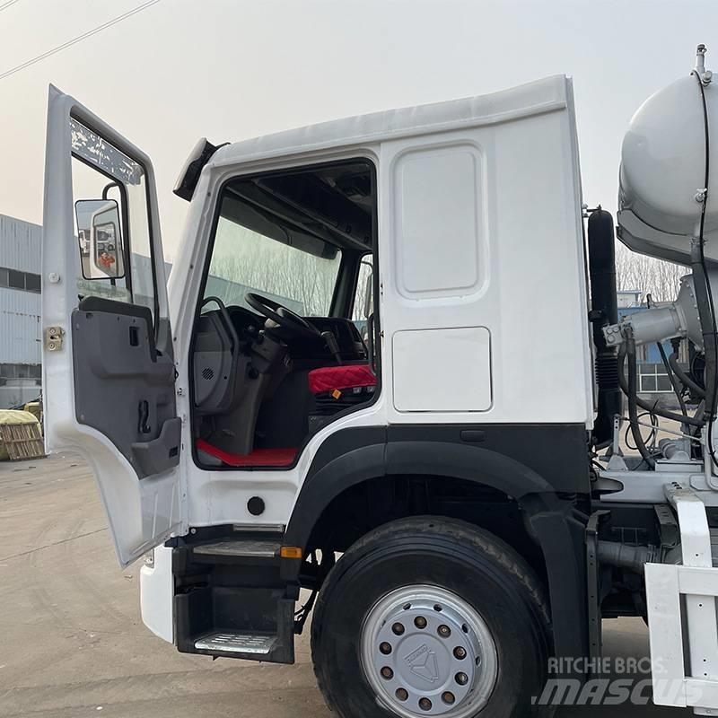 Howo 371 Автобетоновози
