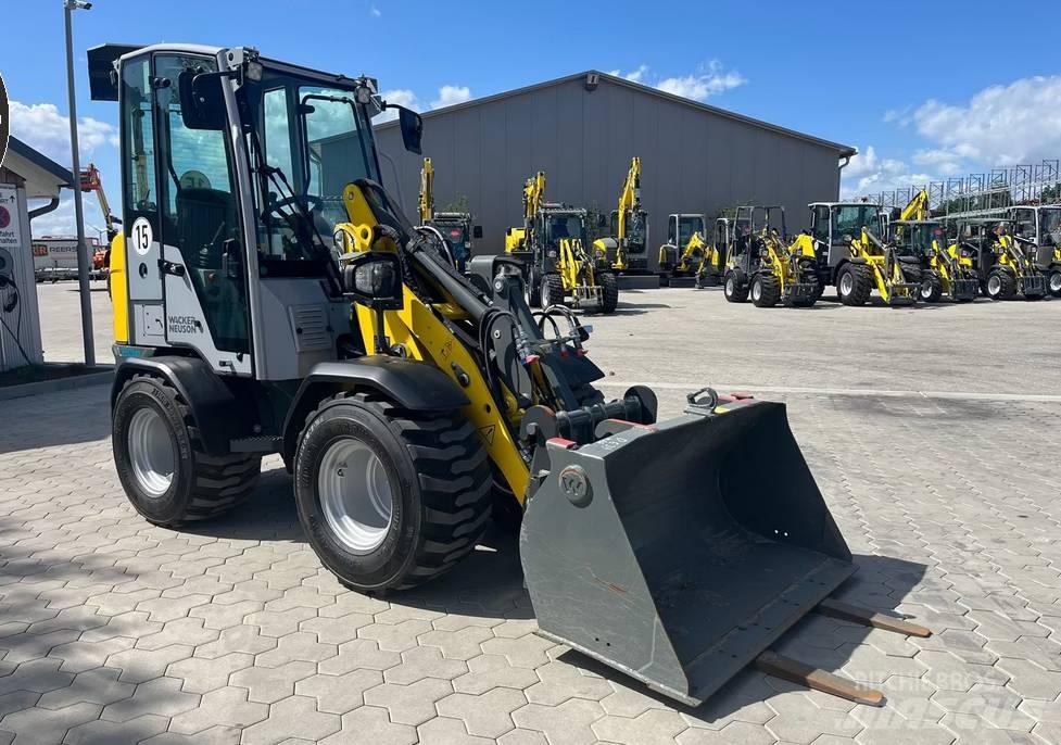 Wacker Neuson WL 20e Колесни товарачи