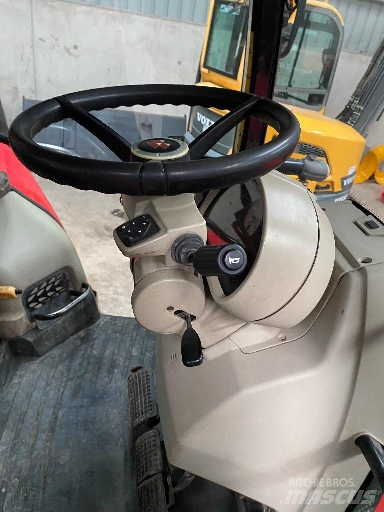Massey Ferguson 7618 Трактори