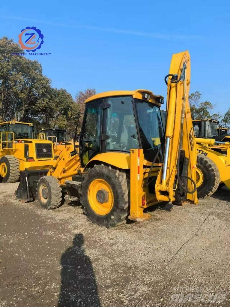JCB 3 CX Товарач със заден ексватор