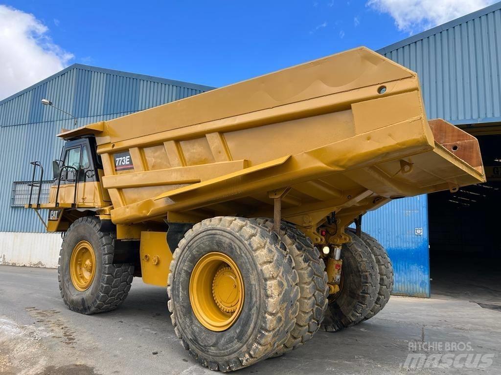 CAT 773 E Твърди самосвали
