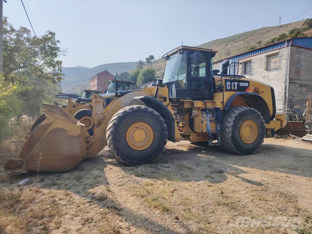 CAT 980 M Колесни товарачи