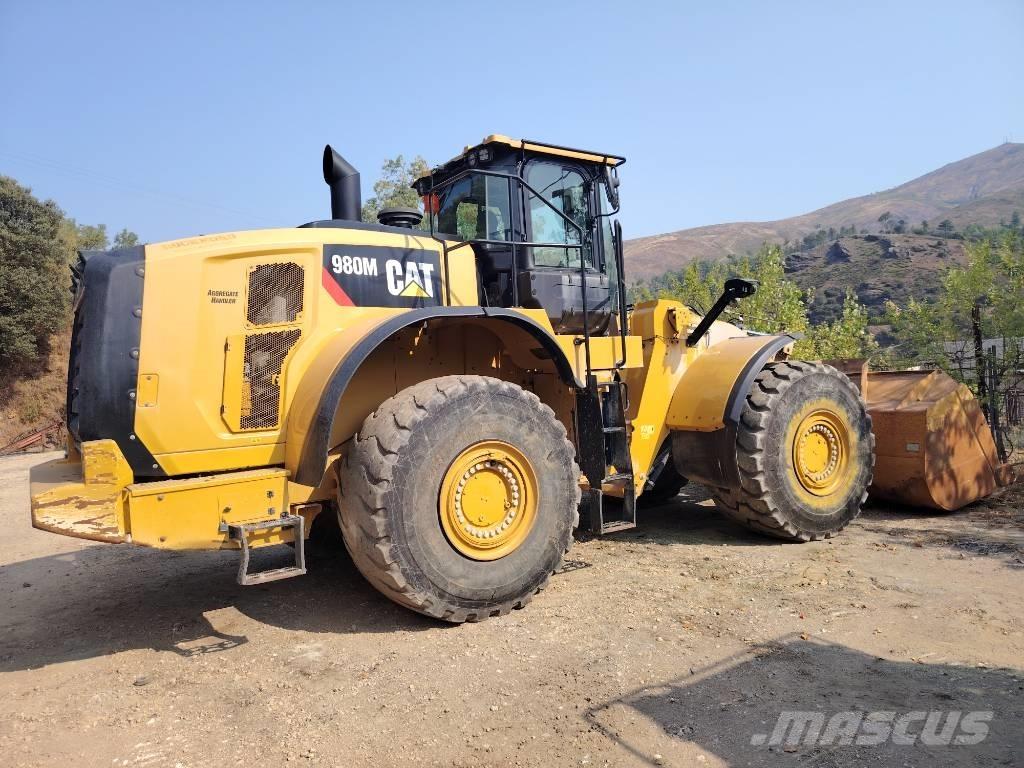 CAT 980 M Колесни товарачи