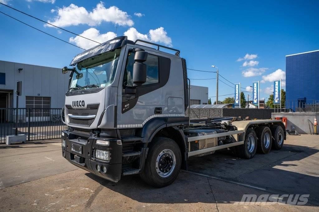 Iveco X-WAY 460 Камиони с кран с кука