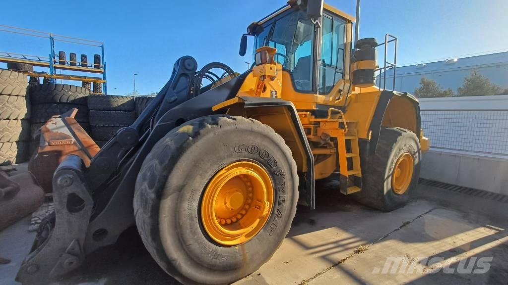 Volvo L 180 F Колесни товарачи