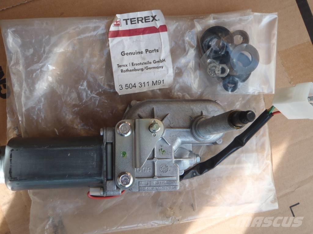 Fermec 860 Електроники