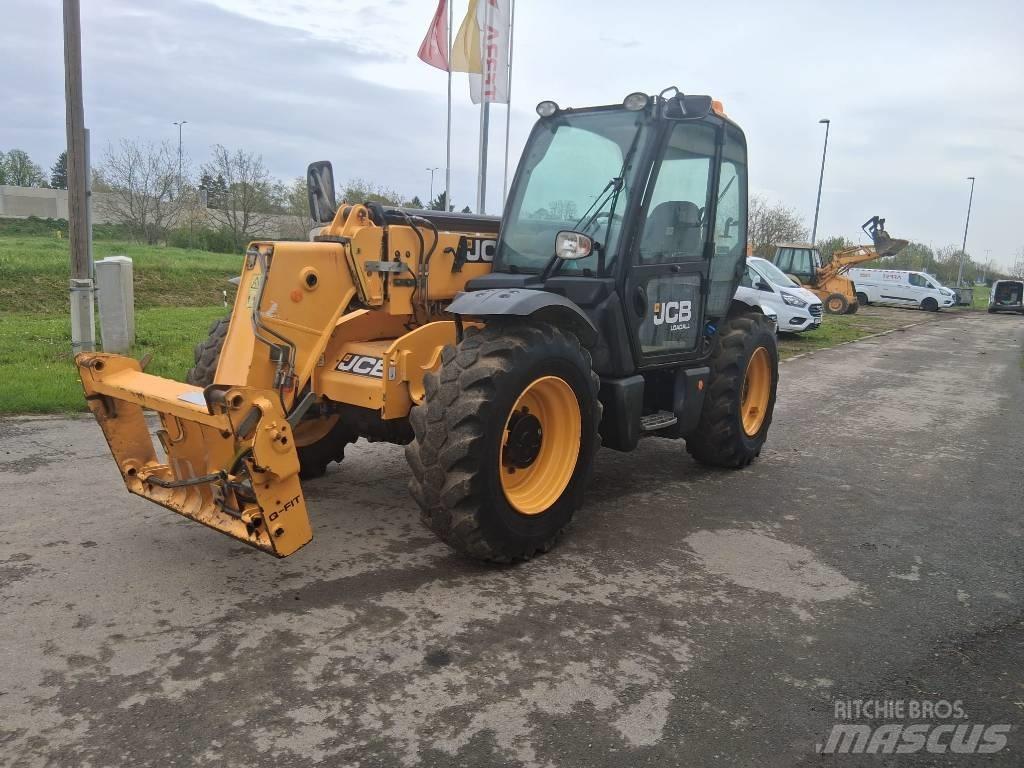 JCB 535-95 Телескопични челни товарачи
