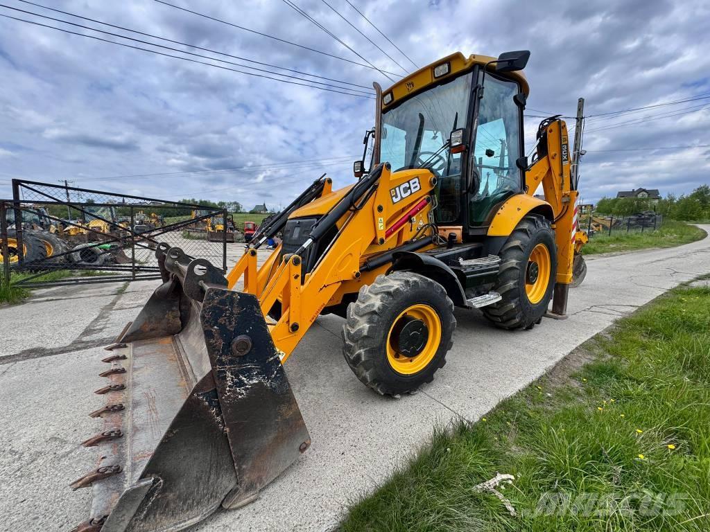 JCB 3CX Товарач със заден ексватор