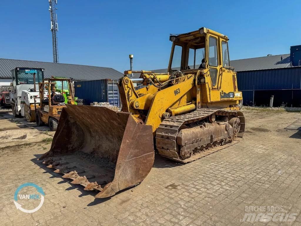 CAT 963 Верижен товарач
