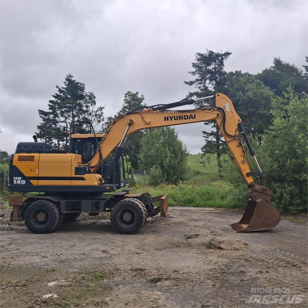 Hyundai HW 140 A Колесни екскаватори