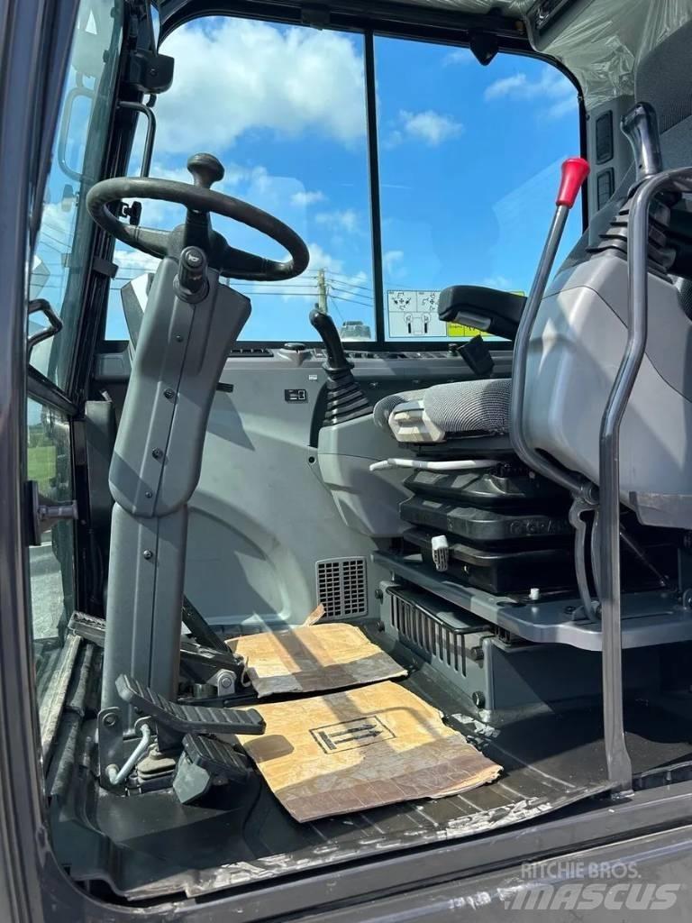 Bobcat E 55 W Колесни екскаватори