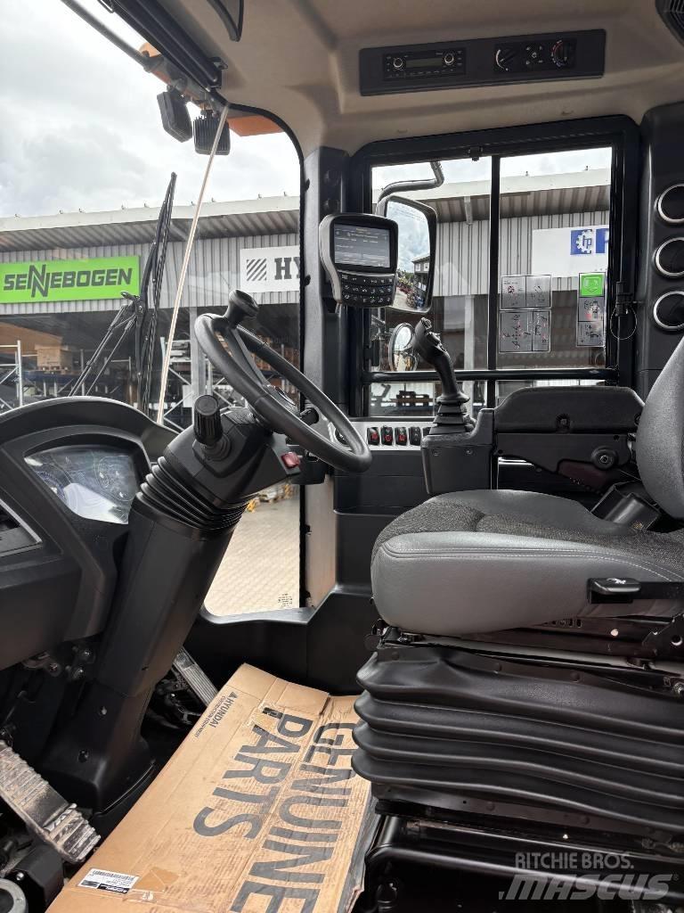 Hyundai HL 975 Колесни товарачи
