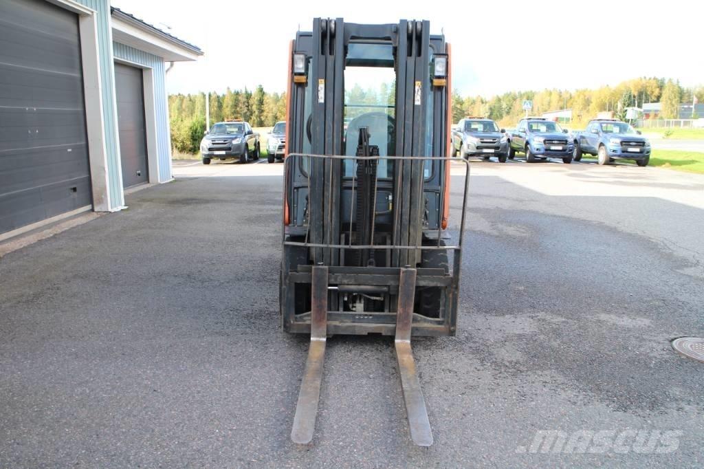 Doosan D 25 S Дизелови камиони