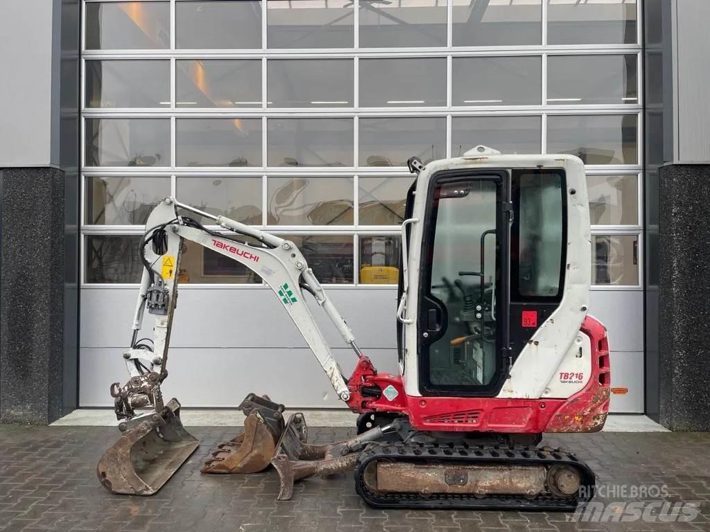 Takeuchi TB216 Мини екскаватори < 7 т